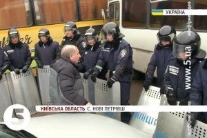 Біля &laquo;Межигір&rsquo;я&raquo; встановили блок-пост Майдану [відео]
