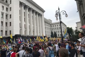 Активісти прийшли до МЗС та Офісу президента – Мирослав Гай озвучив вимоги людей