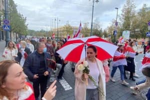 В Вильнюсе проходит марш в поддержку Беларуси: среди активистов заметили Тихановскую 