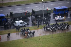 "Черные воронки КГБ забирают всех": белорусский опыт показал, от каких ужасов Украина спаслась в 2014-м – Березовец