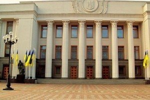 Рада погодила надання військовим пального та консервів з Держрезерву