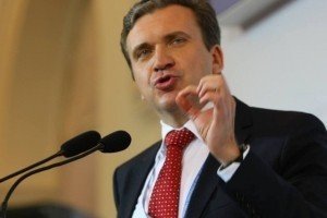 У Кабміні підтвердили заяву про відставку Павла Шеремети