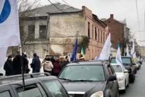 У Харкові День Гідності та Свободи відзначили автопробігом