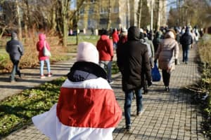 120-й день протестов в Беларуси: в Минске силовики начали задерживать людей во дворах 