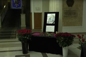 Помпезний похорон і 12 петицій із проханнями увічнити пам'ять: як Харків прощався з Кернесом