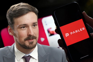 Глава соцсети Parler вместе с семьей сбежал из дома из-за угроз его жизни
