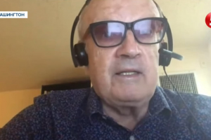 Поняття "колаборант" підходить для громадян, які приймають російські паспорти на Донбасі – Піонтковський