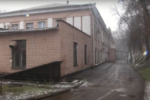 Похищение ребенка у суррогатной матери в Днепропетровской области: тело малыша нашли в выгребной яме