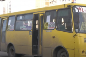 Перевізники повідомили, що в Києві з наступного тижня на маршрути вийде не весь транспорт