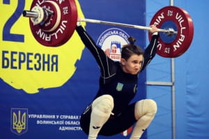 Українка завоювала три золоті медалі на чемпіонаті Європи з важкої атлетики в Москві – відео