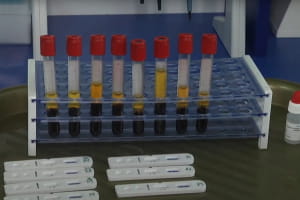 Третья волна коронавируса в Украине: за сутки заболели 14,5 тысячи человек, 467 летальных случаев