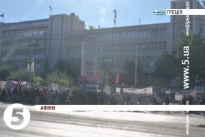 В Афінах безробітні журналісти облаштували телестудію просто на вулиці