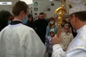 Як кияни відзначають Христове Воскресіння в умовах карантину – включення