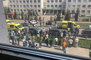 У російській Казані підлітки влаштували стрілянину у школі: багато загиблих