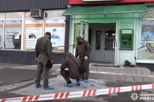 Підірвали банкомат і хотіли забрати 600 тис. грн: у Києві затримали серійних крадіїв 