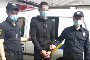 На Львівщині затримали чоловіка, який влучив у поліцейського та двох лісничих