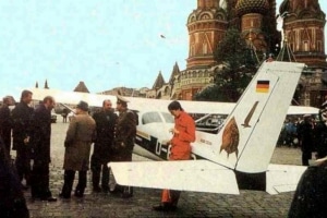 Як німецький пілот-аматор обвів навколо пальця "найпередовішу" систему протиповітряної оборони СРСР