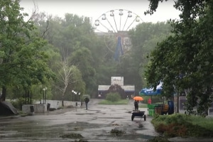 "Кое-где вода достигает полметра": Днепр третьи сутки заливает дождями