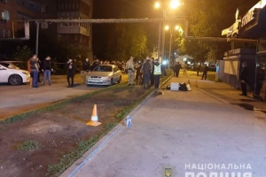 В Харькове возле супермаркета взорвалась граната: пострадали пять человек