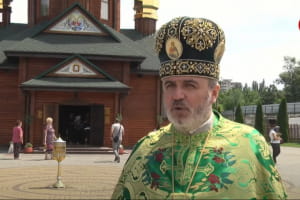 Трійця-2021: як віряни відзначають Зелені свята у Дніпрі – включення
