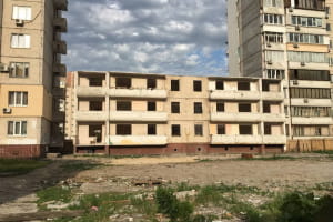 Взрыв на Позняках: бывшие жители дома собрались на вечер памяти – включение