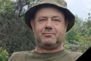Стало известно имя военнослужащего, погибшего сегодня под Песками