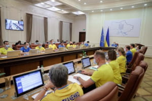 Кабінет Міністрів провів засідання у формі збірної України з футболу – фотогалерея

