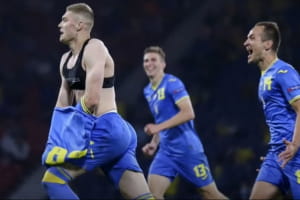 Перевершив досягнення Платіні: що відомо про героя гри Україна-Швеція Артема Довбика 