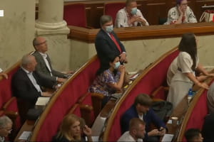 Мовна правка "слуги" Бужанського не пройшла: реакція активістів – включення