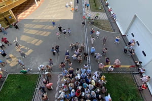 В Киеве начали прививать от коронавируса препаратом Pfizer: где и кому можно получить вакцину