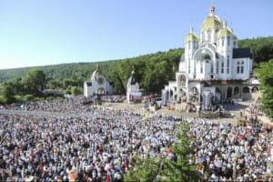 Архиєрейська Божественна Літургія з Марійського духовного центру "Зарваниця" УГКЦ – трансляція 