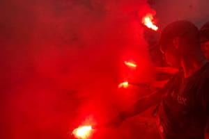 Палили фаєри та вигукували гасла: як пройшла акція протесту під МВС у роковини вбивства Шеремета