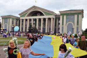 Это был праздник, которого ждали: возвращение домой – Порошенко об освобождении Северодонецка и Попасной