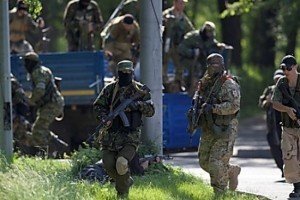 До Луганську прорвалось підкріплення з Росії: бойовики та важка техніка