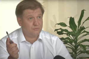 Скандал, драка и иски в суд: баталии вокруг избрания главы Бюро экономической безопасности продолжаются