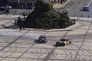 Дрифт на Софійській площі: Red Bull видалив допис зі скандальним відео, натомість опублікував вибачення