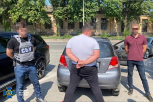 На Кіровоградщині депутати селищних рад зі зброєю вибивали гроші у місцевих підприємців