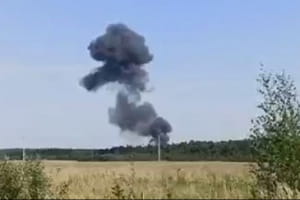Під Москвою розбився російський військовий літак – на борту були люди