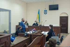 Побиття журналіста під час акції протесту: Печерський суд обрав запобіжний захід для нападників 
