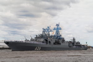 МЗС Іспанії заборонило двом військовим кораблям РФ заходити до свого порту