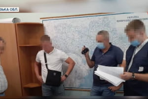 "Позволял туристам свободно передвигаться по заповеднику": ГБР в Мелитополе задержало руководителя Нацпарка