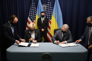 "Энергоатом" и американская Westinghouse подписали меморандум о возведении ядерного реактора АЭС