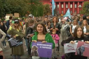 Одновременно в 30 городах Украины состоялся марш за права животных