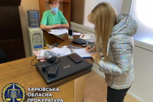 На Харківщині викрили медцентр, що видавав підробні результати ПЛР-тестів на коронавірус