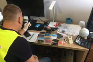У Києві масово підробляли ПЛР-тести та довідки про щеплення проти COVID-19