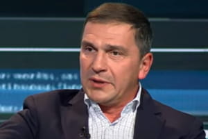 "Потрібен не діагноз, а лікування": нардеп про визнання Зеленським загрози повномасштабної війни