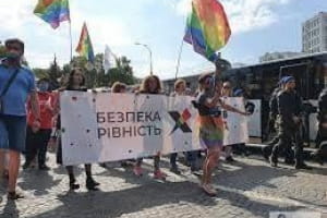 Без провокацій та сутичок – у Харкові пройшов традиційний марш рівності