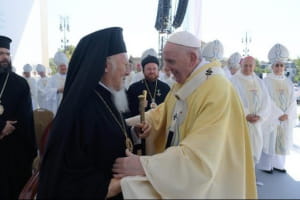 Папа Римський Франциск у Будапешті зустрівся з Вселенським патріархом Варфоломієм