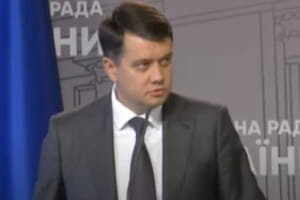 "Похорон парламентаризму" – як опозиція відреагувала на відсторонення Разумкова