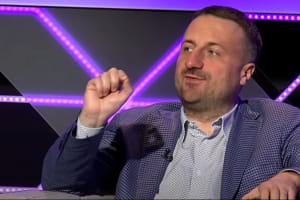 ПсевдоТСК раптово зупинила засідання під час виступу Бурби: політичний експерт пояснив, що налякало "слуг"